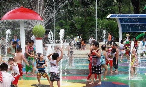 TPHCM khuyến khích các cặp vợ chồng sinh thêm con để tránh già hóa dân số