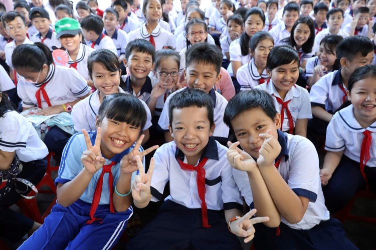 Rà soát, hoàn thiện chính sách dân số để duy trì mức sinh thay thế bền vững