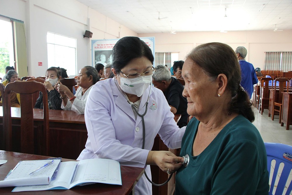 Chăm sóc sức khỏe người cao tuổi