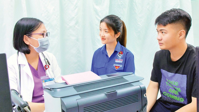 Thành phố Hồ Chí Minh nỗ lực giải bài toán mức sinh thấp