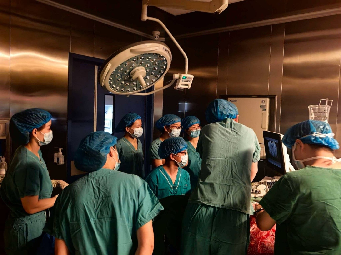 Y học hỗ trợ sinh sản Việt Nam vươn ra thế giới