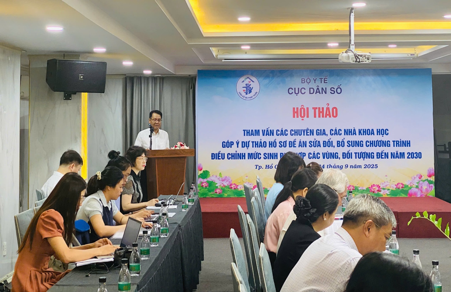 Hội thảo tham vấn các chuyên gia, các nhà khoa học góp ý dự thảo hồ sơ Đề án sửa đổi, bổ sung Chương trình điều chỉnh mức sinh phù hợp các vùng, đối tượng đến năm 2030.