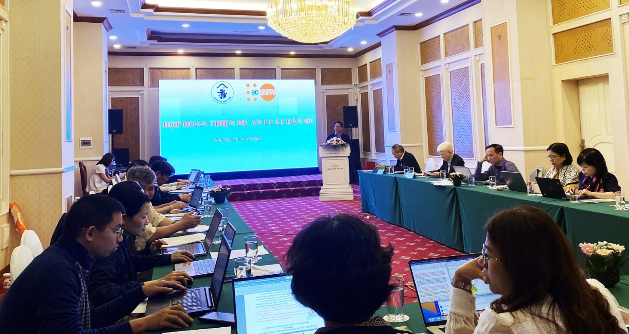 Họp hoàn thiện Dự án Luật Dân số