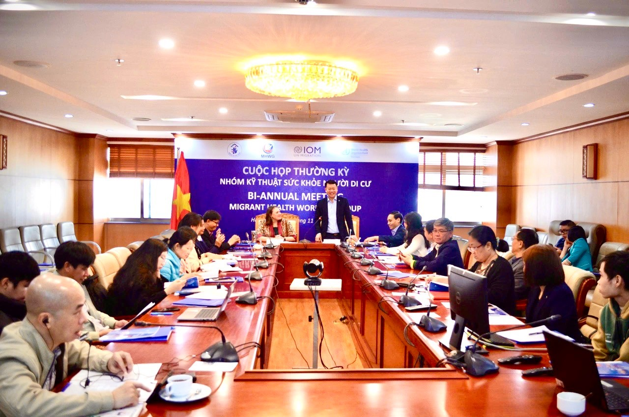 Cuộc họp tham vấn Sổ tay Sức khỏe dành cho người lao động di cư nội địa tại Việt Nam